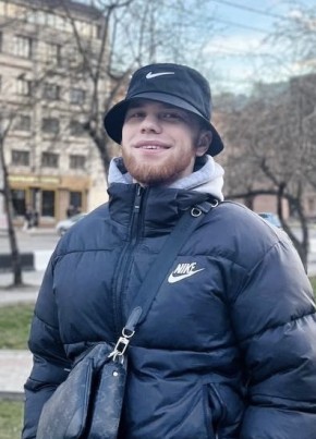 Данил из Красноярска 24 года