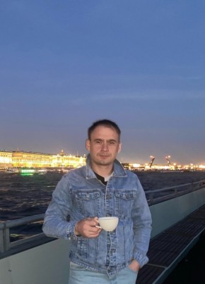 Максим, 32, Россия, Елец