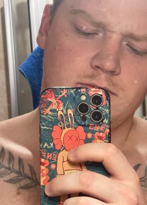 Иван из Оленегорска 23 года