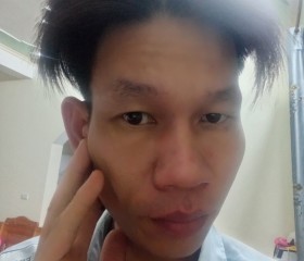 Nguyễn Hoàng, 37, Ho Chi Minh City