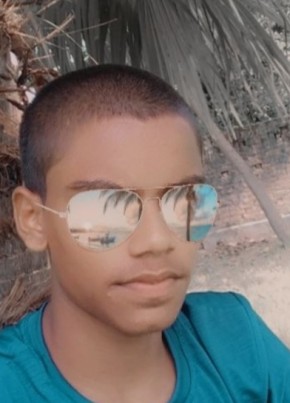 Rama, 18, India, Bairagnia