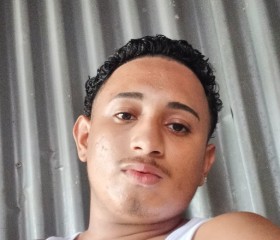 Manuel, 21 год, Managua