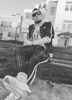 Vitaliy, 32, Russia, Saint Petersburg