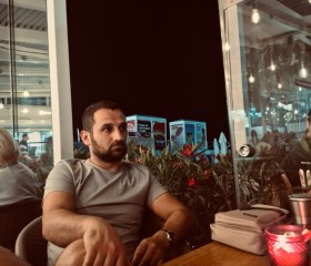 Gor, 30, Sochi