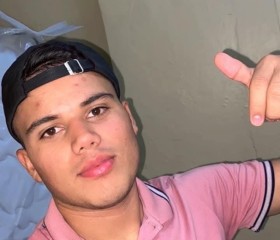 Emerson, 23, Washington D.C.