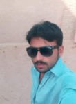 Naveed, 32  , Lahore