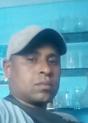 Xiomar Pérez из La Habana 44 года