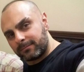 ABBAS, 42, Athens