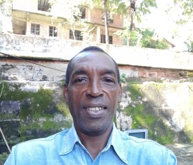 Roberto, 55, Volta Redonda