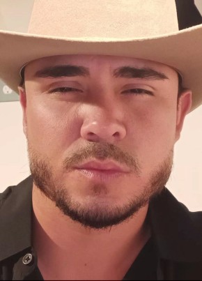 Alex из Zamora de Hidalgo 24 года