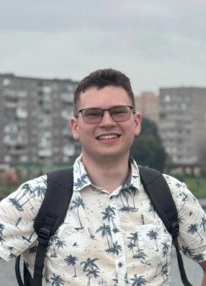 Саша из Череповеца 25 лет