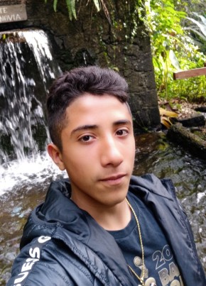 Carlos, 20, United States of America, Federal Way