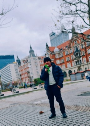 Usman из Katowice 43 года