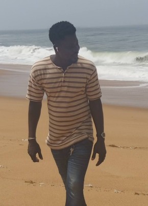 Ousmane из Yamoussoukro 33 года