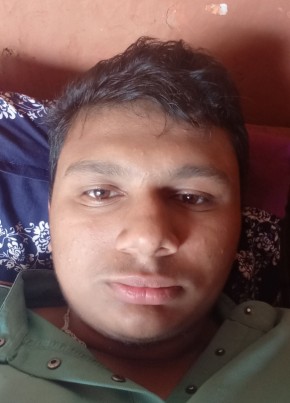 Siddhartha из Butwāl 18 лет