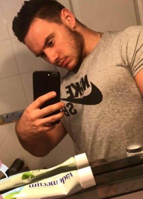 Florian, 29, République Française, Nancy