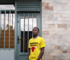 Alidy, 20, Bujumbura