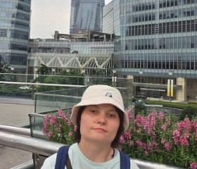 Uliana, 22, Singapore