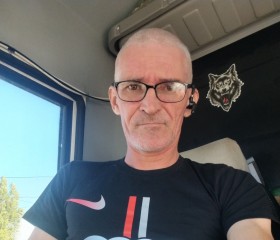 Evgeniy, 45, Platnirovskaya