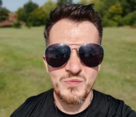 Rob, 32, City of London