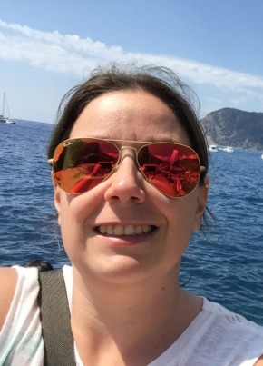 Michaela, 41, Repubblica Italiana, Villa Guardia