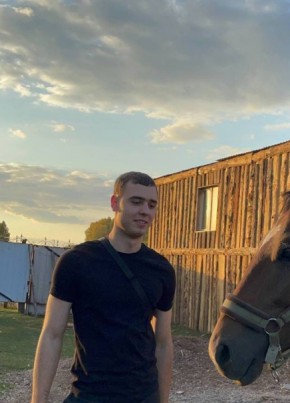 андрей из Оренбурга 22 года