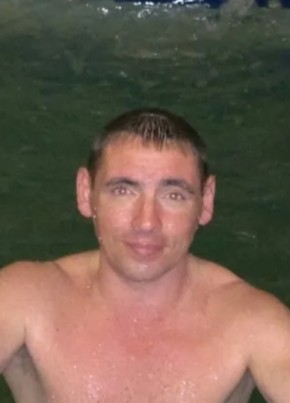 Oleg, 47, Russia, Saratov
