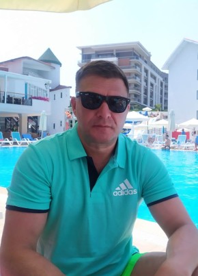 Сергей из Санкт-Петербурга 53 года