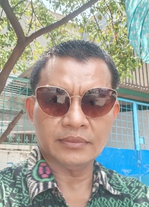 Untung, 44, Indonesia, Margasari