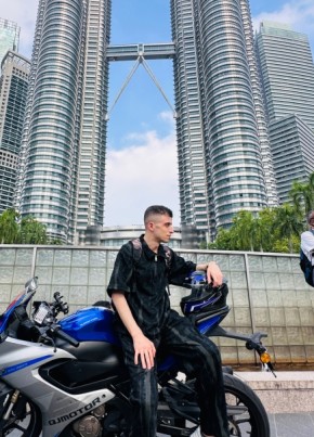 Anas из Kuala Lumpur 30 лет