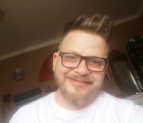 Lacika, 41, Budapest