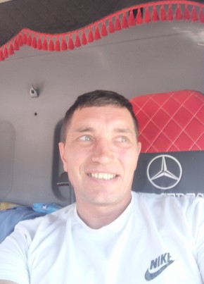 Денис Сергеевич из Кунгура 34 года