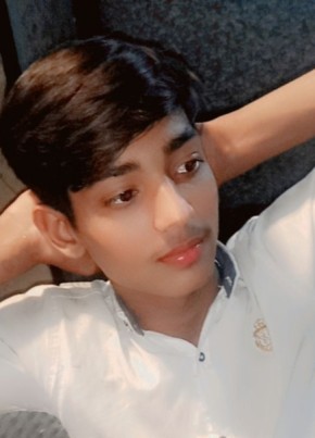 Malik Atif, 18, پاکستان, لاہور