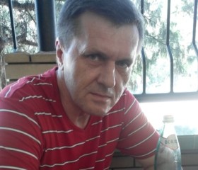 Сергей, 67 лет, Дніпро