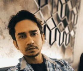Saif, 18, Lahore