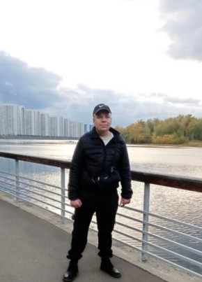 Антон, 27, Россия, Железногорск (Красноярский край)