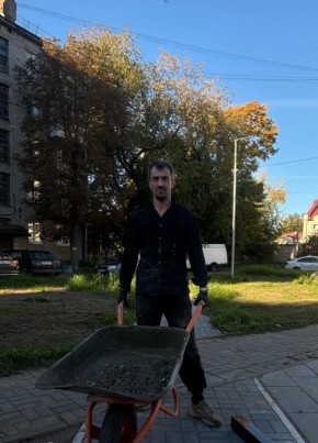 Денис из Кингисеппа 42 года