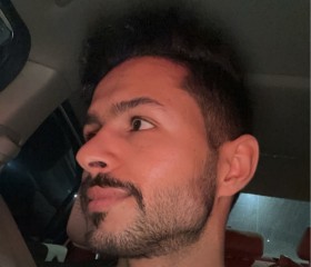 mubarak, 27, Batumi