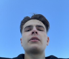 Tikhon, 22, Kogalym