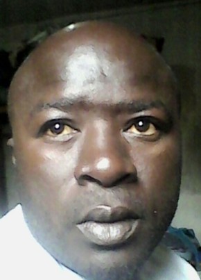 Kesuma, 44, Sierra Leone, Freetown