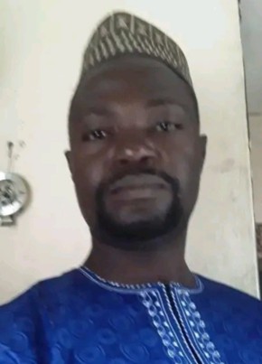 Jubril из Lagos 80 лет