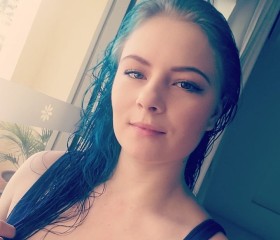 Anna Abramova, 19, Yekaterinburg