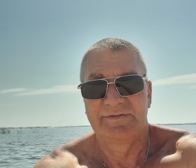 Oleg, 59, Surgut