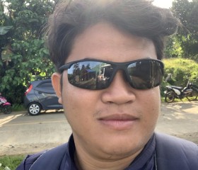 James, 22, Iloilo