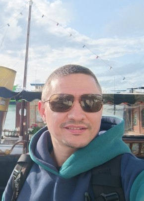 Александр из Самары 42 года