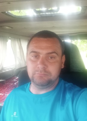 Владик из Ладожскаи 31 год