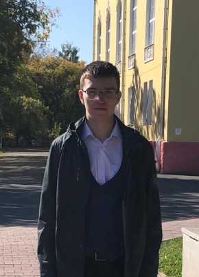 Кирилл из Верхней Салды 21 год