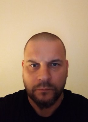 Andre из Espoo 42 года