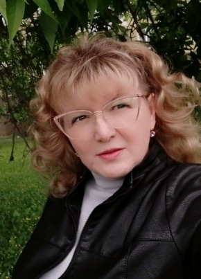 Елена из Южно-Сахалинска 47 лет