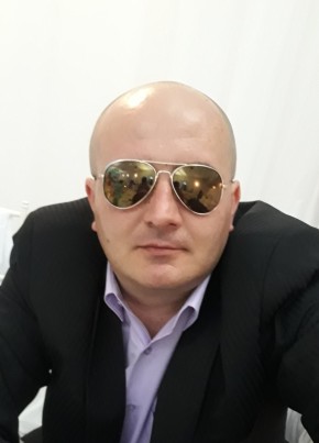 Petru , 40, Romania, Timișoara